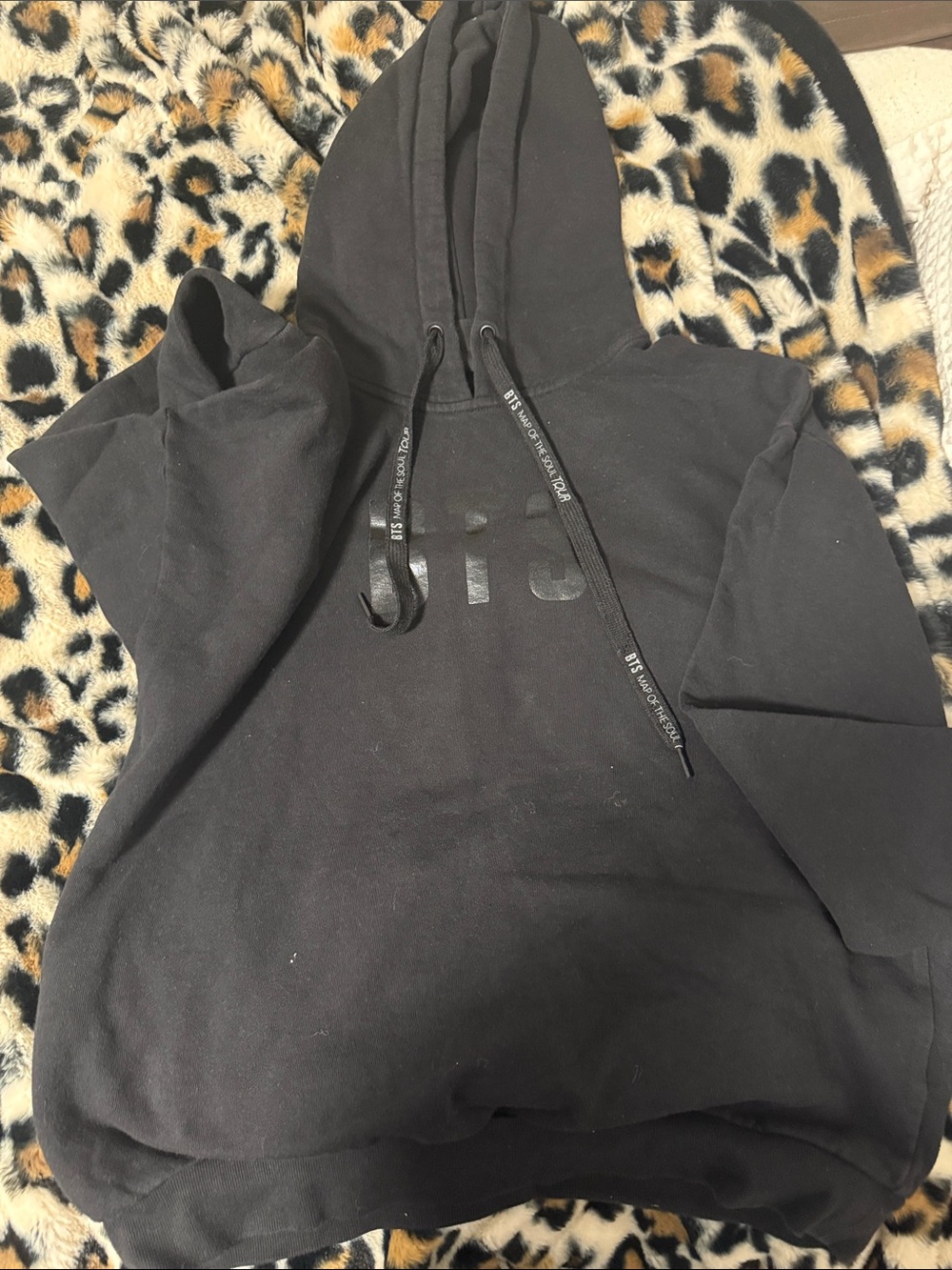 BTS map of the soul tour hoodie size M